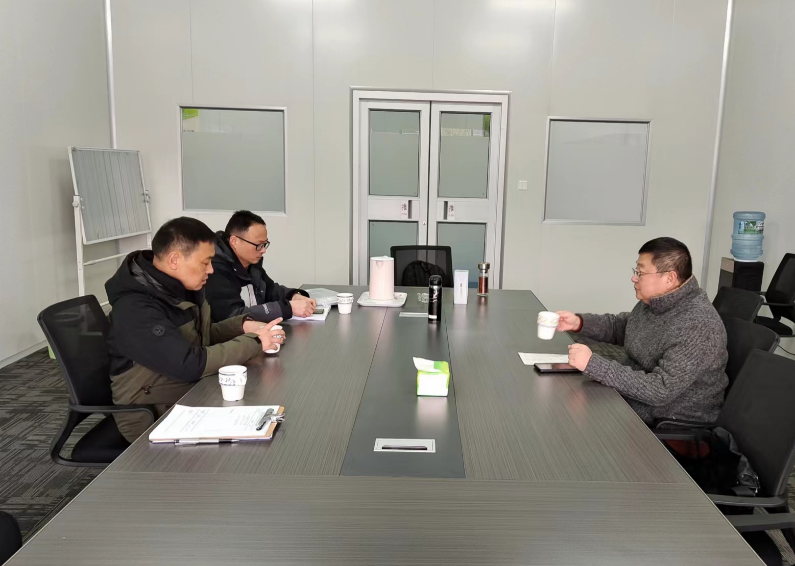 強(qiáng)化安全底線，筑牢安全防線