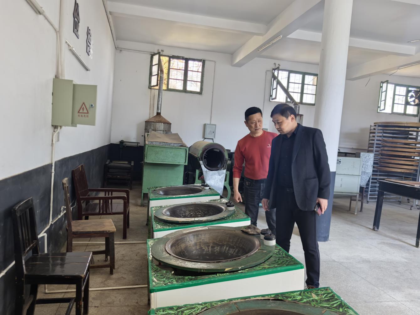 筑牢安全防線(xiàn)，護(hù)航春茶生產(chǎn)